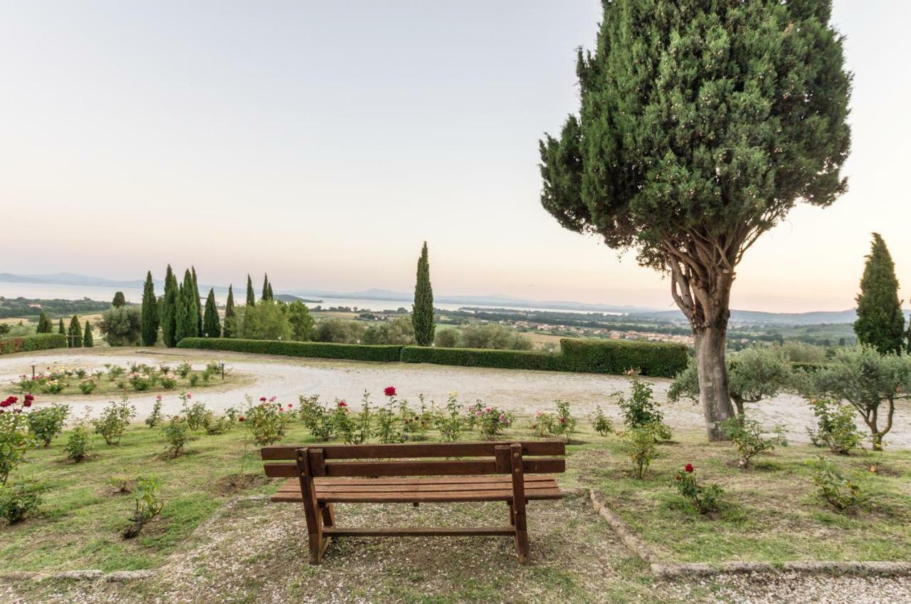 Relais Borgo Torale Hotell Passignano sul Trasimeno Eksteriør bilde